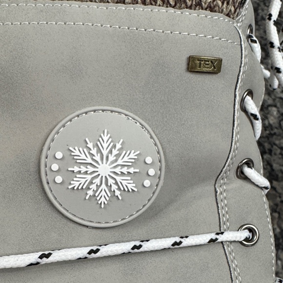 Tex Gray Winter mid calf Boots with Knit Cuff EUC 10.5 - Picture 11 of 13